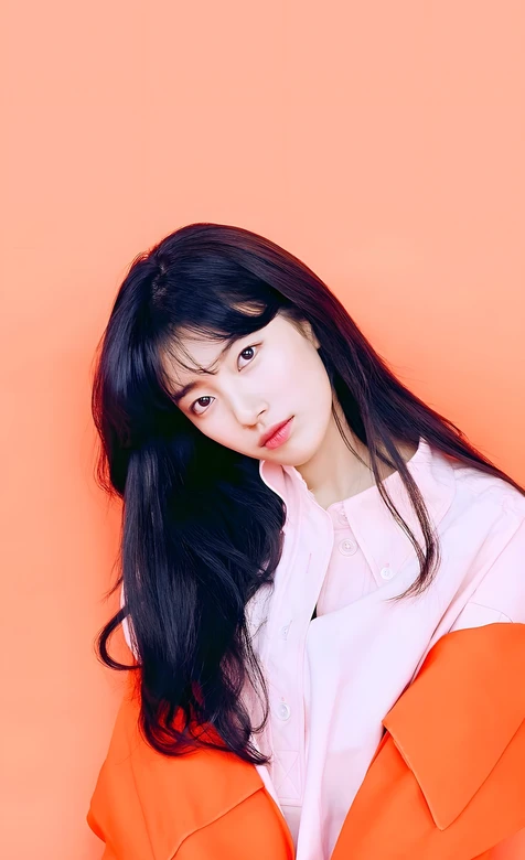裴秀智·长发粉衣 韩系清新风 明星甜美壁纸
